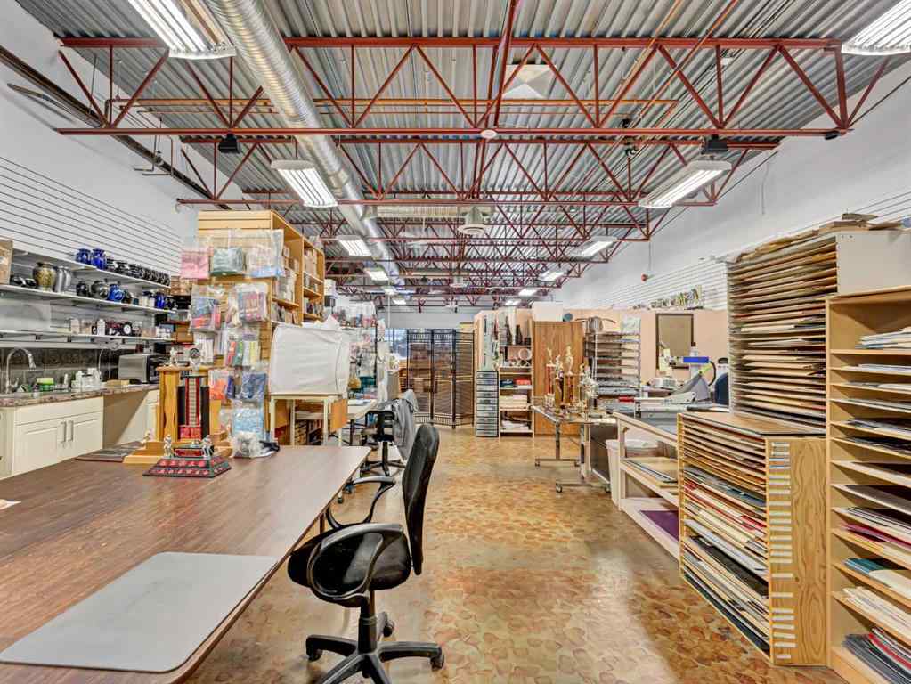 MLS® A2263104 - Unit #101 1601 Dunmore Road SE in Crestwood-Norwood Medicine Hat, Commercial