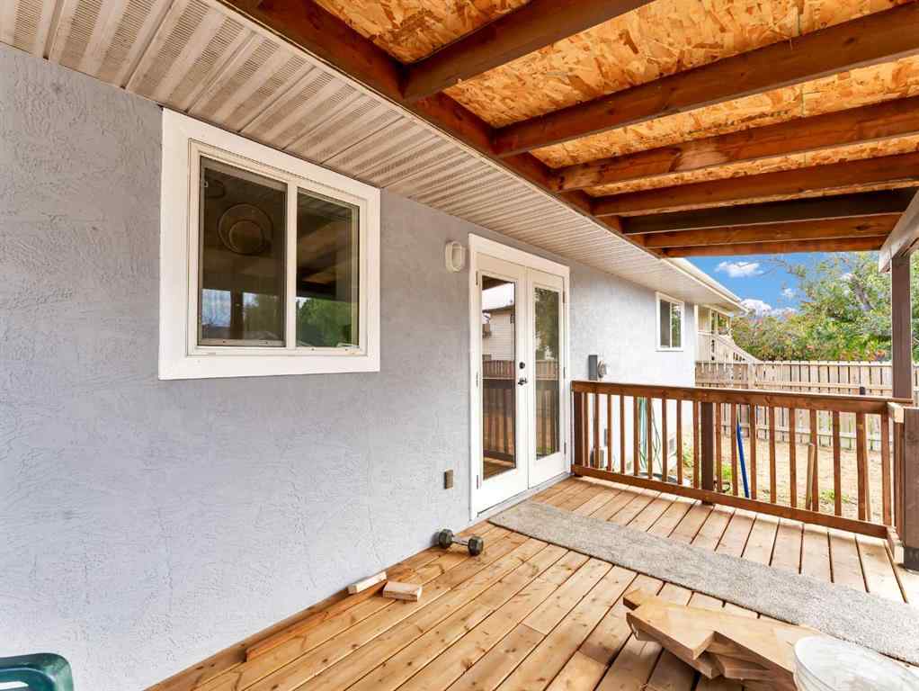 MLS® A2263108 - 9 Rossmere Way SE in Ross Glen Medicine Hat, Residential