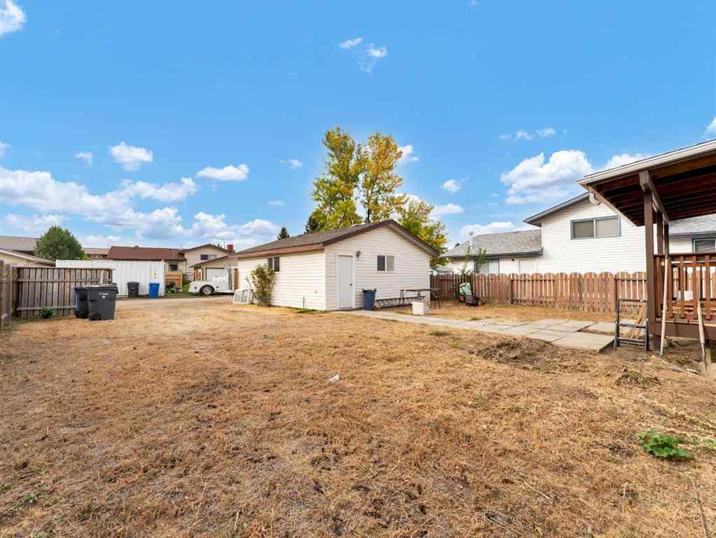 MLS® A2263108 - 9 Rossmere Way SE in Ross Glen Medicine Hat, Residential