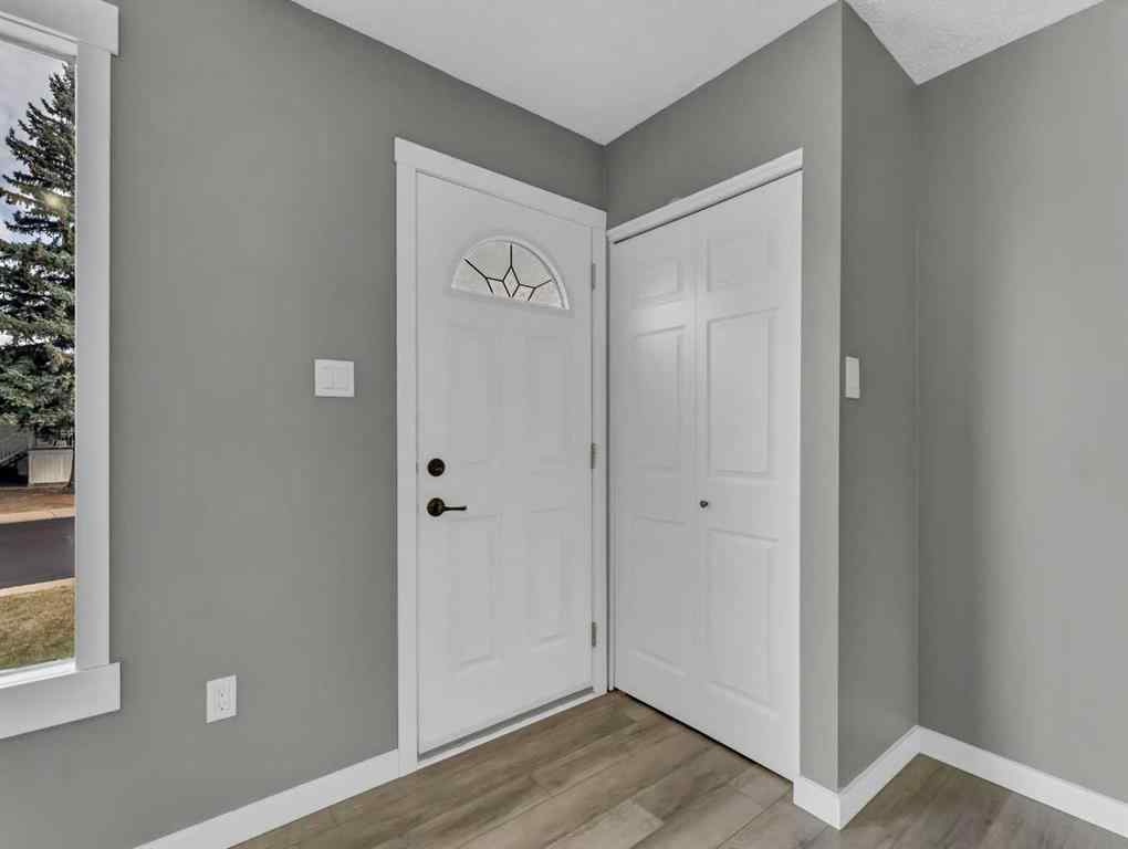 MLS® A2263108 - 9 Rossmere Way SE in Ross Glen Medicine Hat, Residential