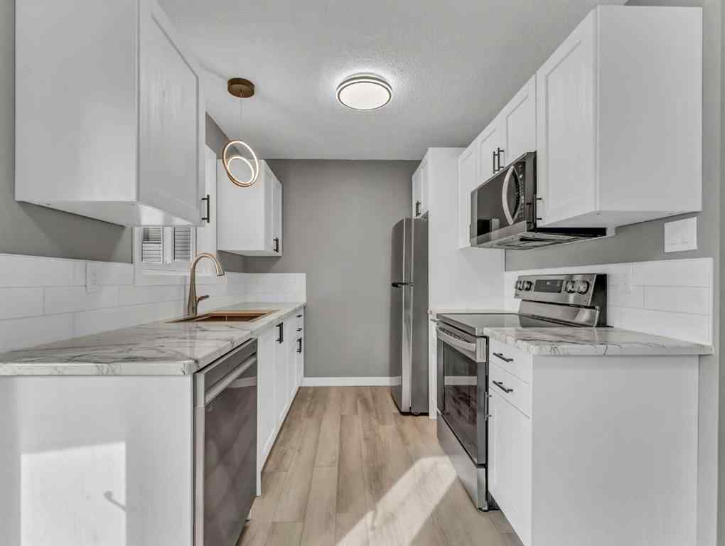 MLS® A2263108 - 9 Rossmere Way SE in Ross Glen Medicine Hat, Residential