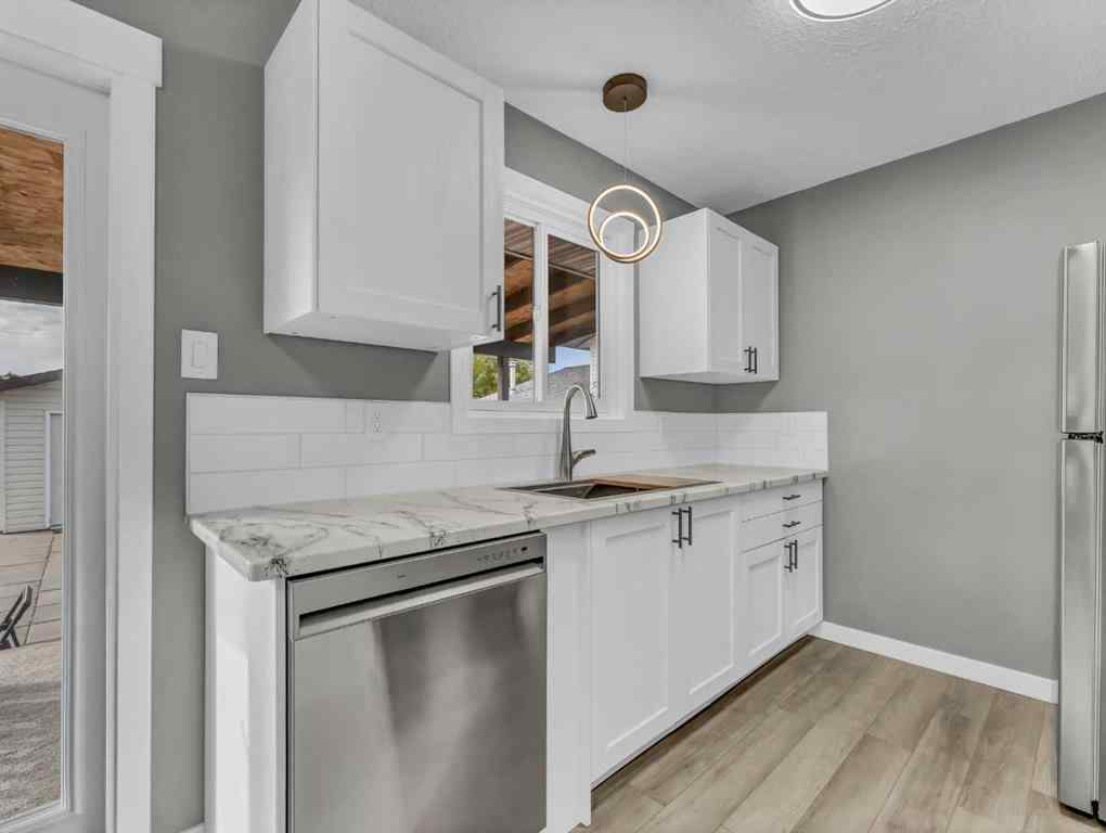 MLS® A2263108 - 9 Rossmere Way SE in Ross Glen Medicine Hat, Residential