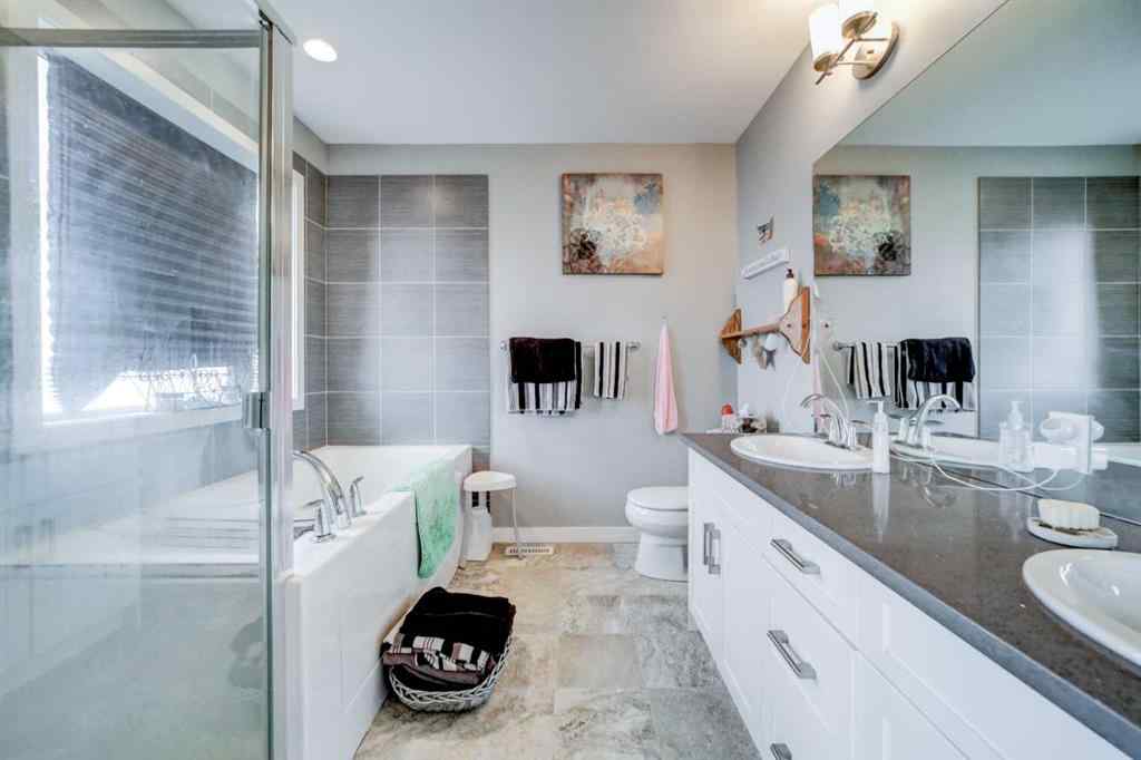 MLS® A2263112 - 60 Alma Isobell Hodder Crescent N in Legacy Ridge / Hardieville Lethbridge, Residential