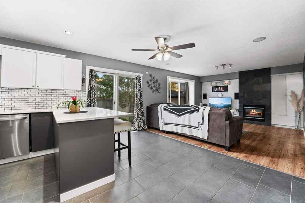 MLS® A2263117 - 2034 Luxstone Boulevard SW in Luxstone Airdrie, Residential