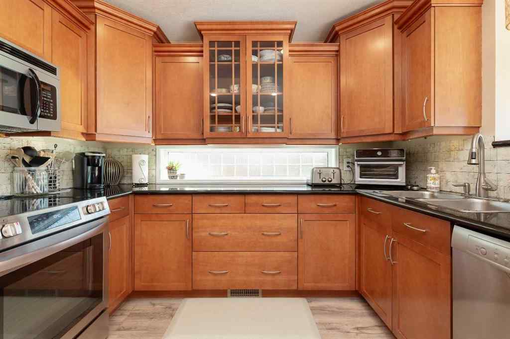 MLS® A2263119 - 80 Canyon Boulevard W in Paradise Canyon Lethbridge, Residential