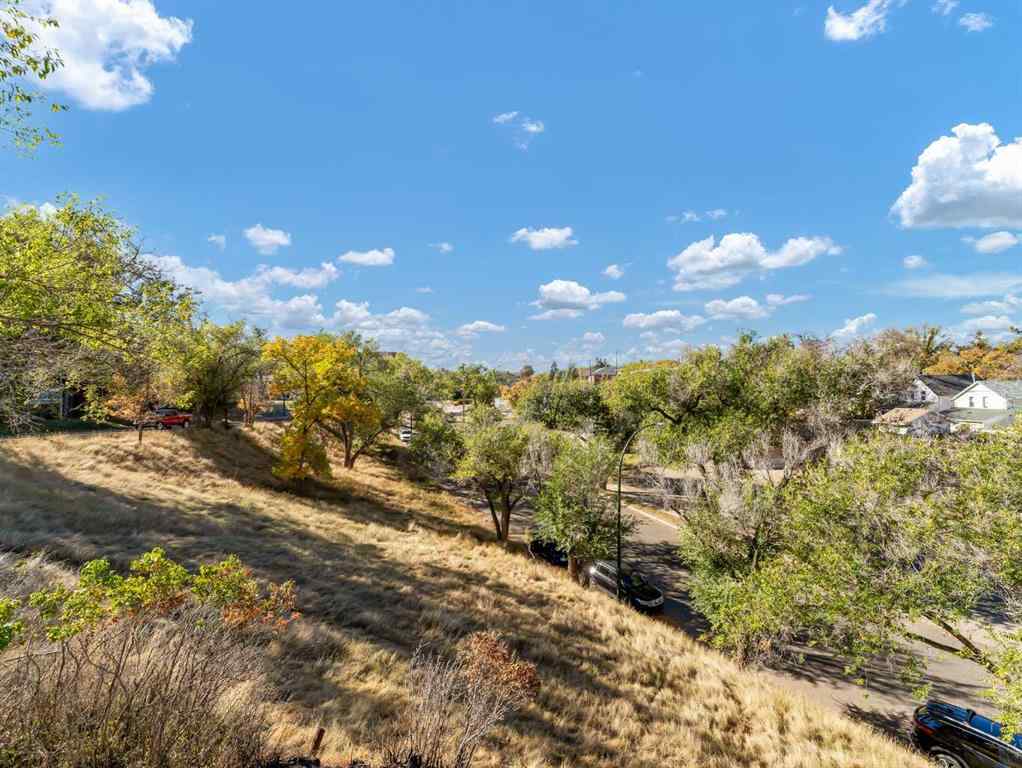 MLS® A2263120 - 332 5 Street SE in SE Hill Medicine Hat, Residential