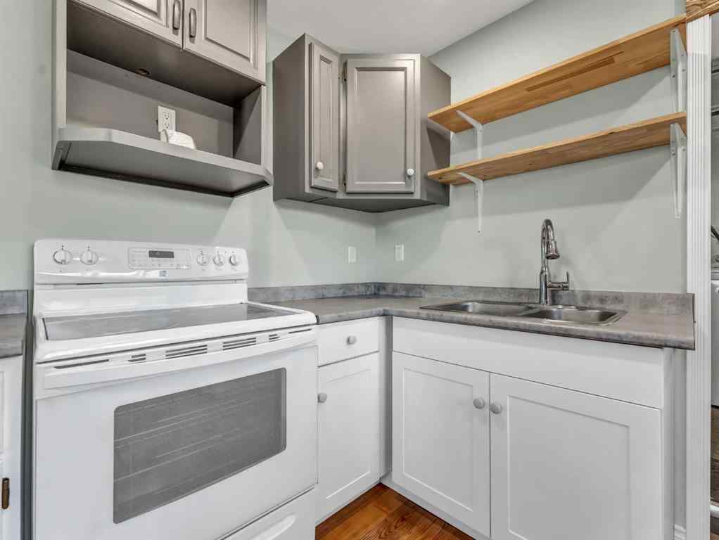 MLS® A2263120 - 332 5 Street SE in SE Hill Medicine Hat, Residential