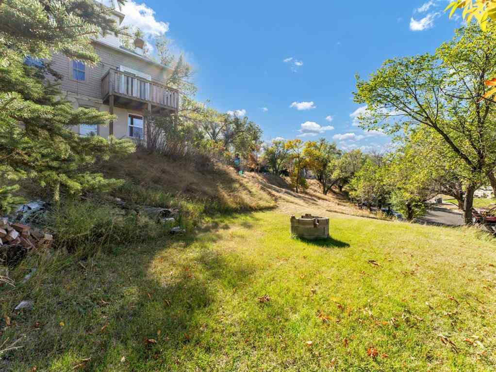 MLS® A2263120 - 332 5 Street SE in SE Hill Medicine Hat, Residential