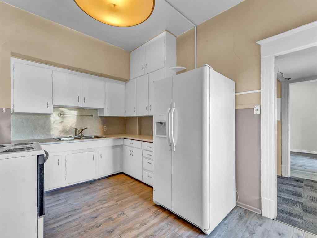 MLS® A2263120 - 332 5 Street SE in SE Hill Medicine Hat, Residential