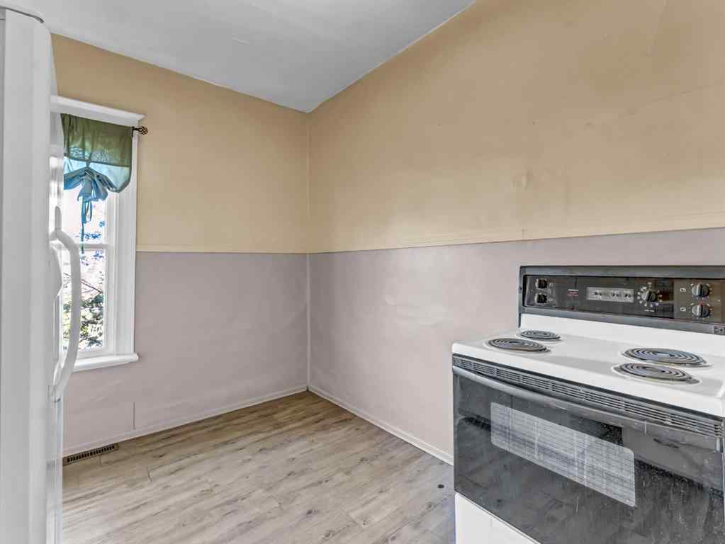 MLS® A2263120 - 332 5 Street SE in SE Hill Medicine Hat, Residential