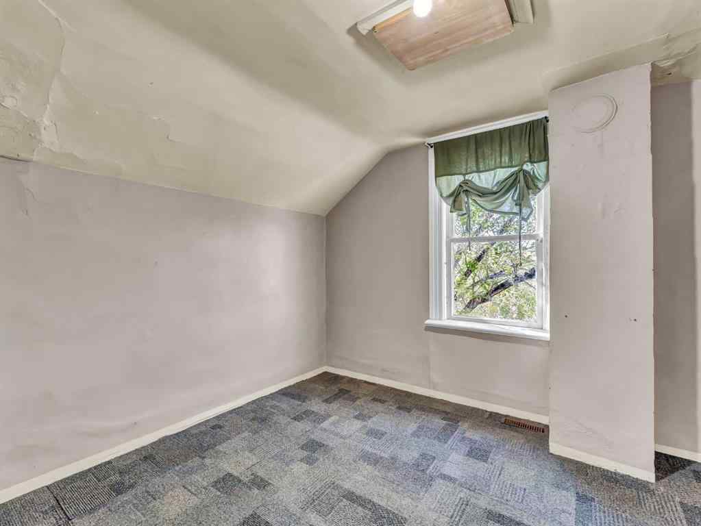 MLS® A2263120 - 332 5 Street SE in SE Hill Medicine Hat, Residential