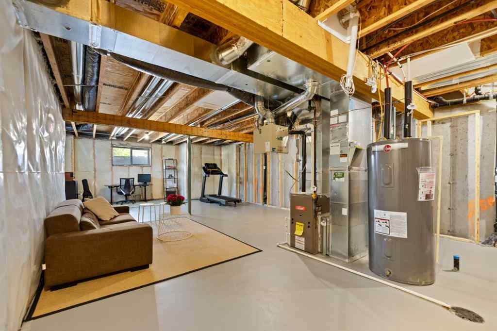 MLS® A2263123 - 19 Yorkville Gate SW in Yorkville Calgary, Residential