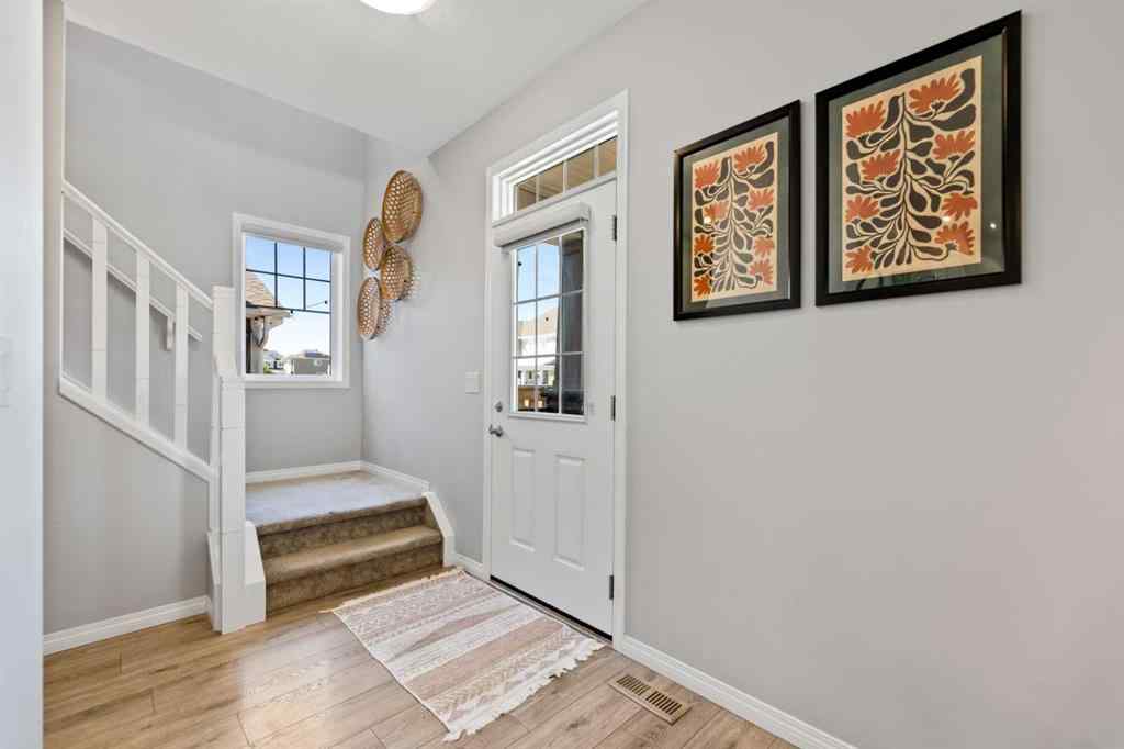 MLS® A2263123 - 19 Yorkville Gate SW in Yorkville Calgary, Residential