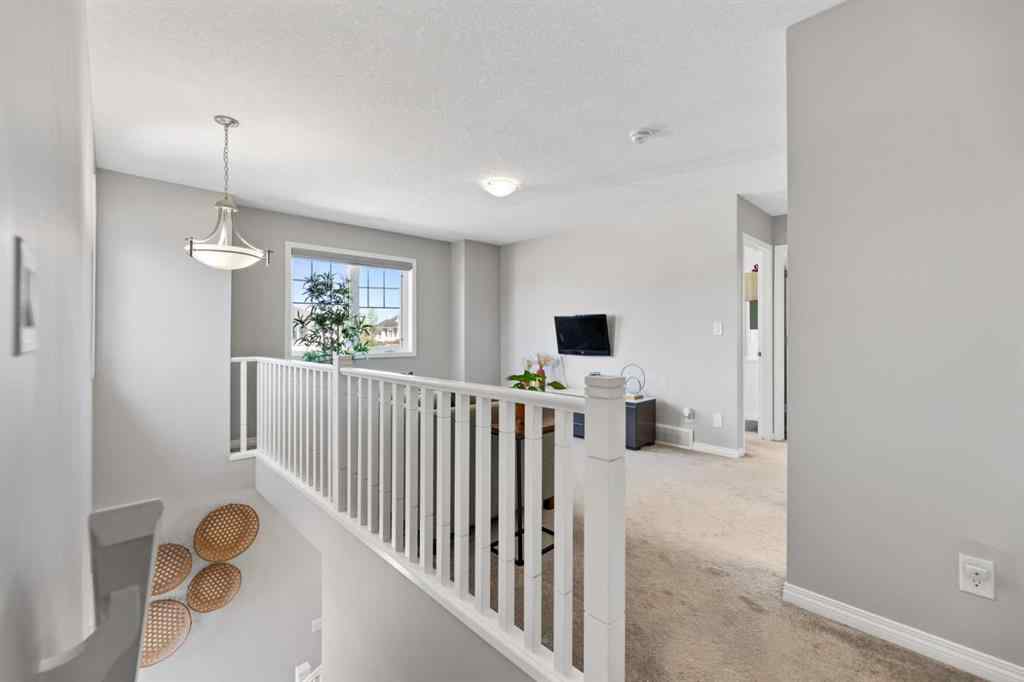 MLS® A2263123 - 19 Yorkville Gate SW in Yorkville Calgary, Residential
