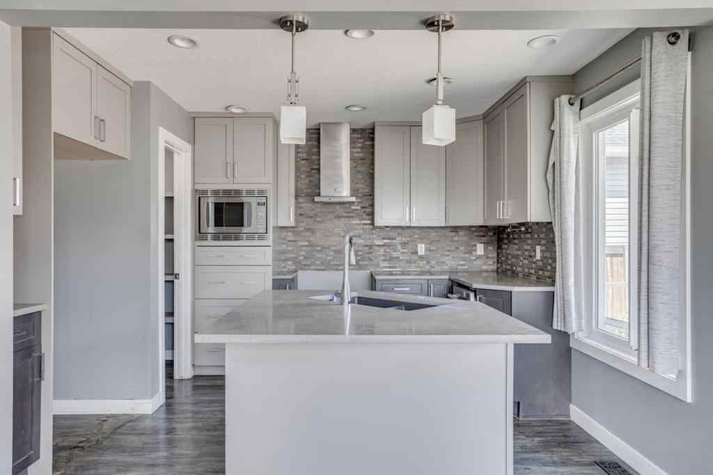 MLS® A2263129 - 189 Arsenault Crescent  in Abasand Fort McMurray, Residential