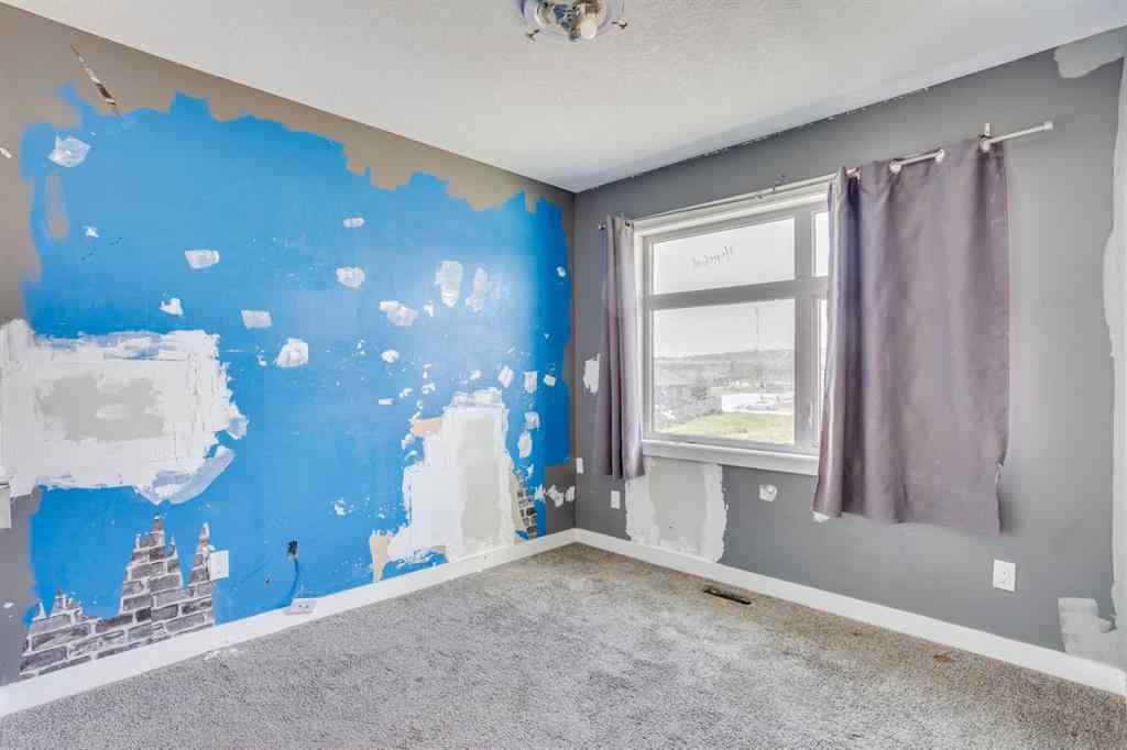 MLS® A2263129 - 189 Arsenault Crescent  in Abasand Fort McMurray, Residential