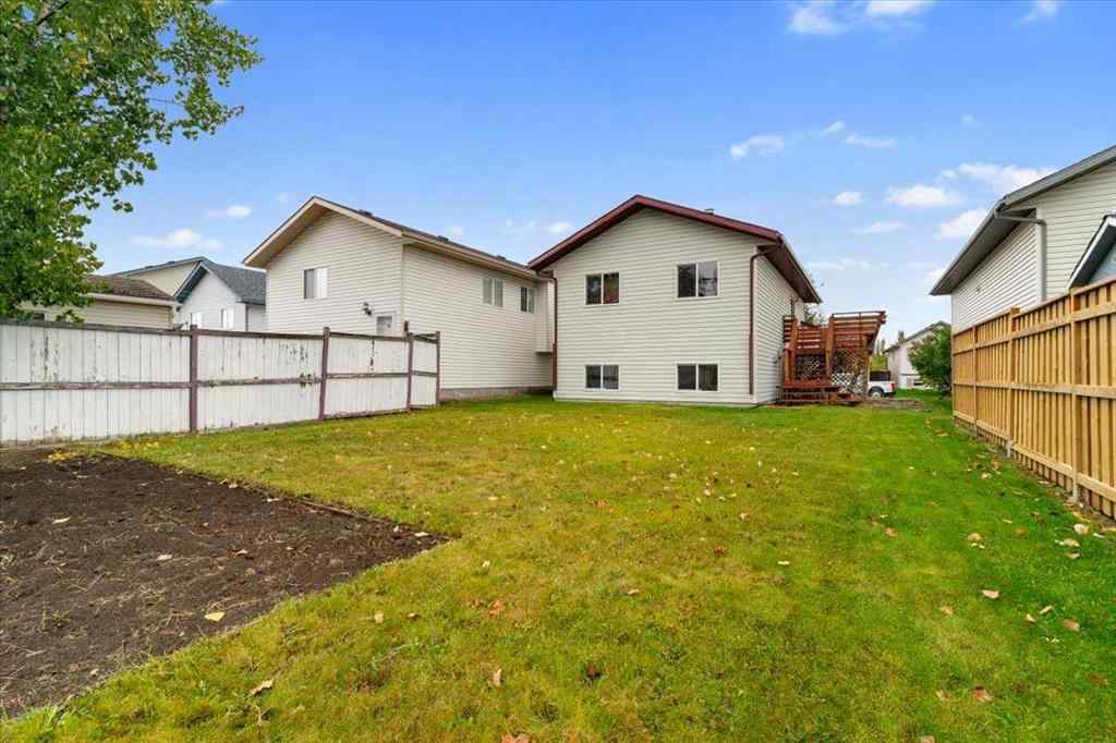 MLS® A2263132 - 6218 88A Street  in Countryside South Grande Prairie, Residential