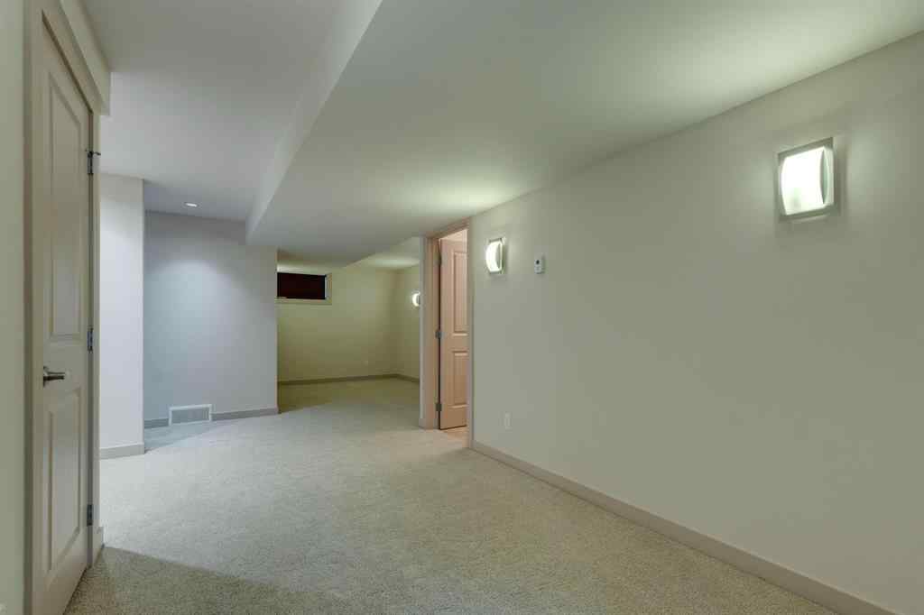 MLS® A2263133 - 2216 31 Street SW in Killarney/Glengarry Calgary, Residential