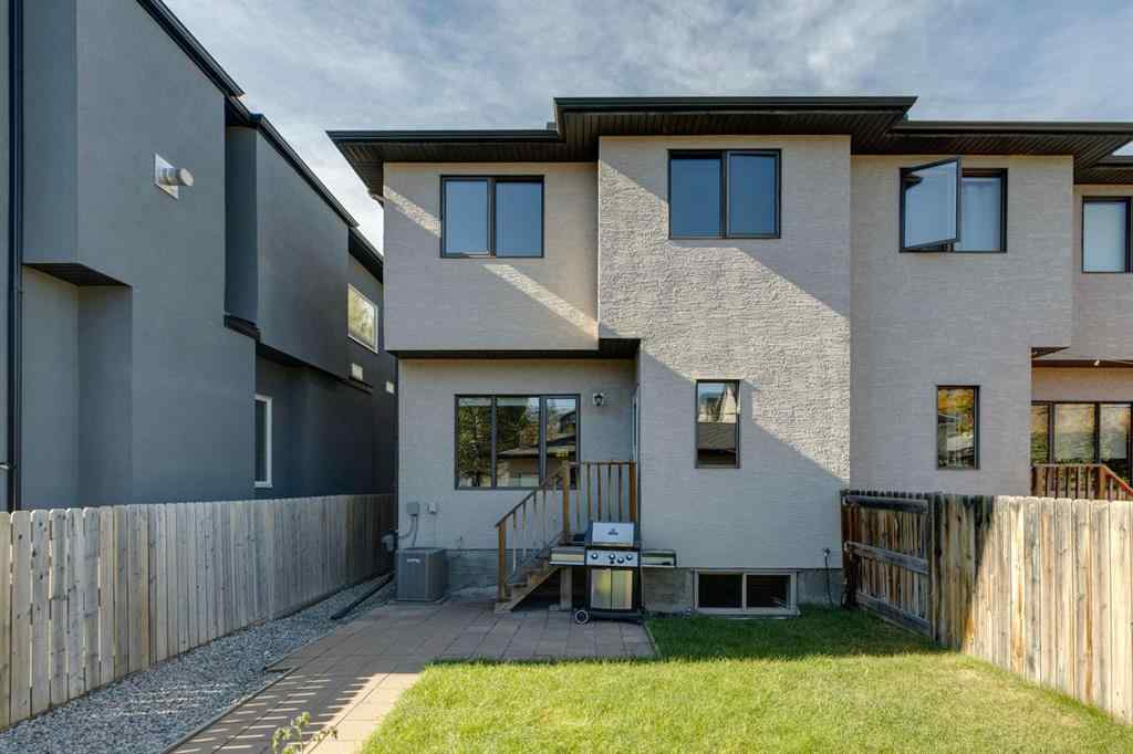 MLS® A2263133 - 2216 31 Street SW in Killarney/Glengarry Calgary, Residential