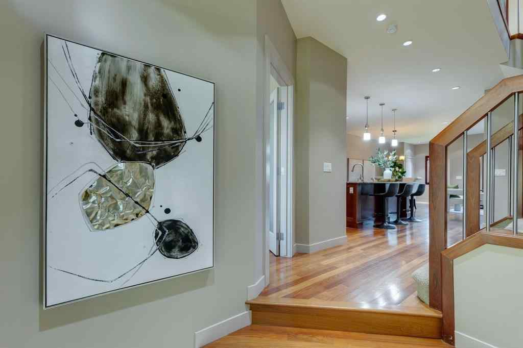 MLS® A2263133 - 2216 31 Street SW in Killarney/Glengarry Calgary, Residential