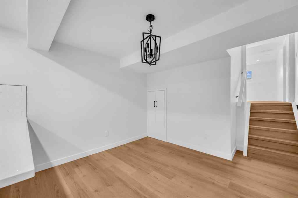 MLS® A2263134 - 5747 24 Avenue NE in Pineridge Calgary, Residential