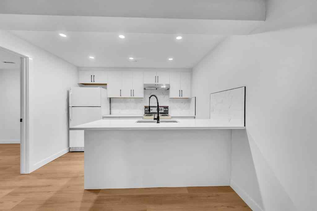 MLS® A2263134 - 5747 24 Avenue NE in Pineridge Calgary, Residential