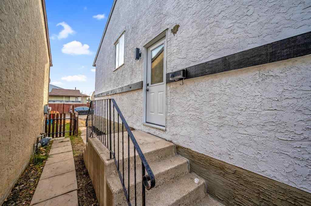 MLS® A2263134 - 5747 24 Avenue NE in Pineridge Calgary, Residential