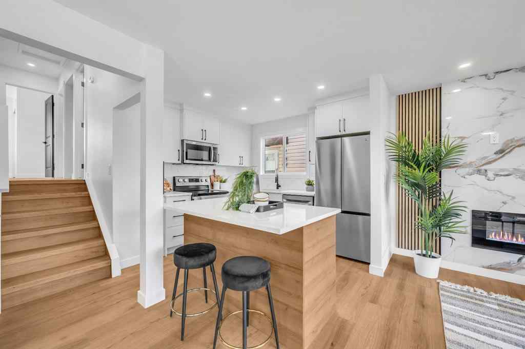 MLS® A2263134 - 5747 24 Avenue NE in Pineridge Calgary, Residential