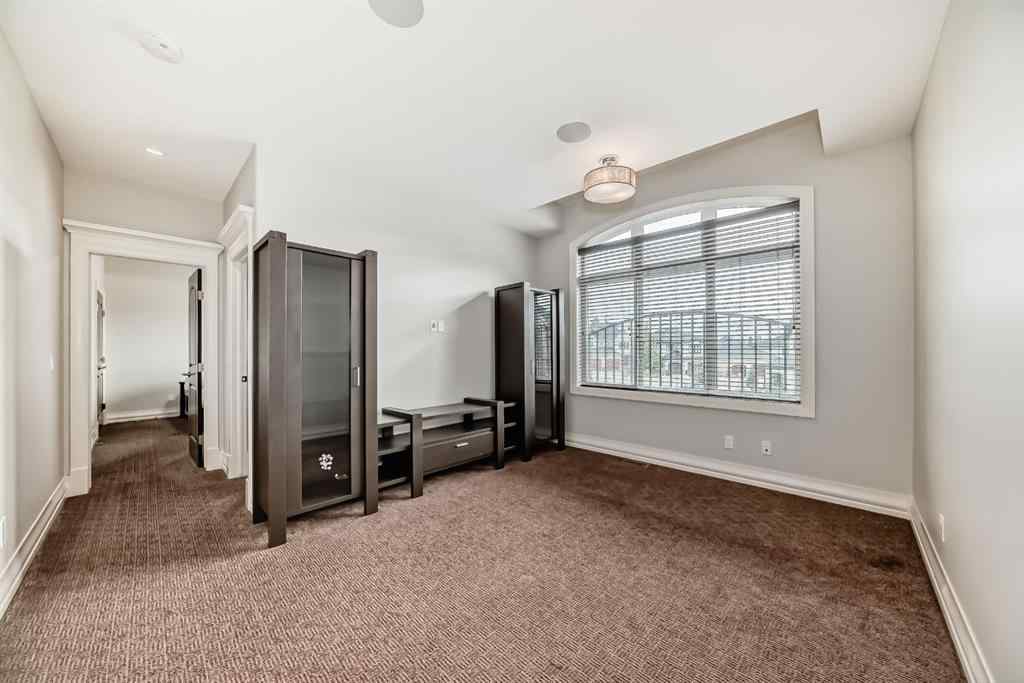 MLS® A2263135 - 19 Aspen Ridge Heath SW in Aspen Woods Calgary, Residential