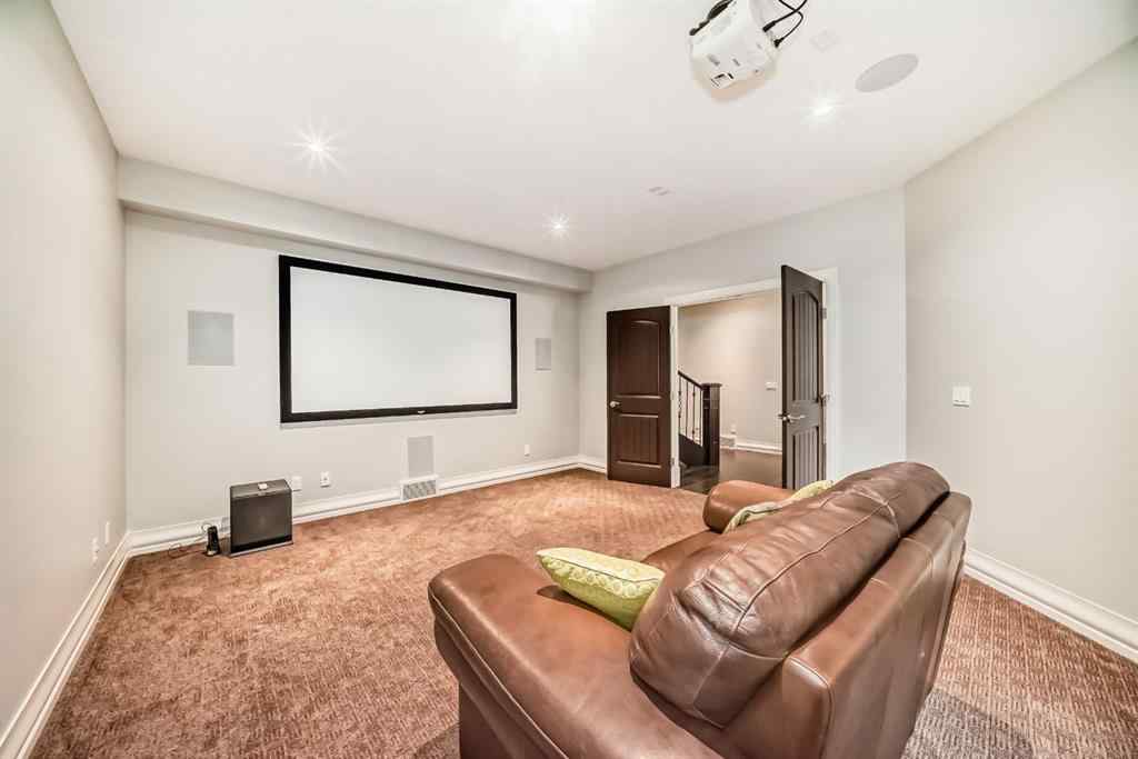 MLS® A2263135 - 19 Aspen Ridge Heath SW in Aspen Woods Calgary, Residential