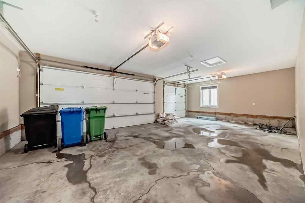 MLS® A2263135 - 19 Aspen Ridge Heath SW in Aspen Woods Calgary, Residential