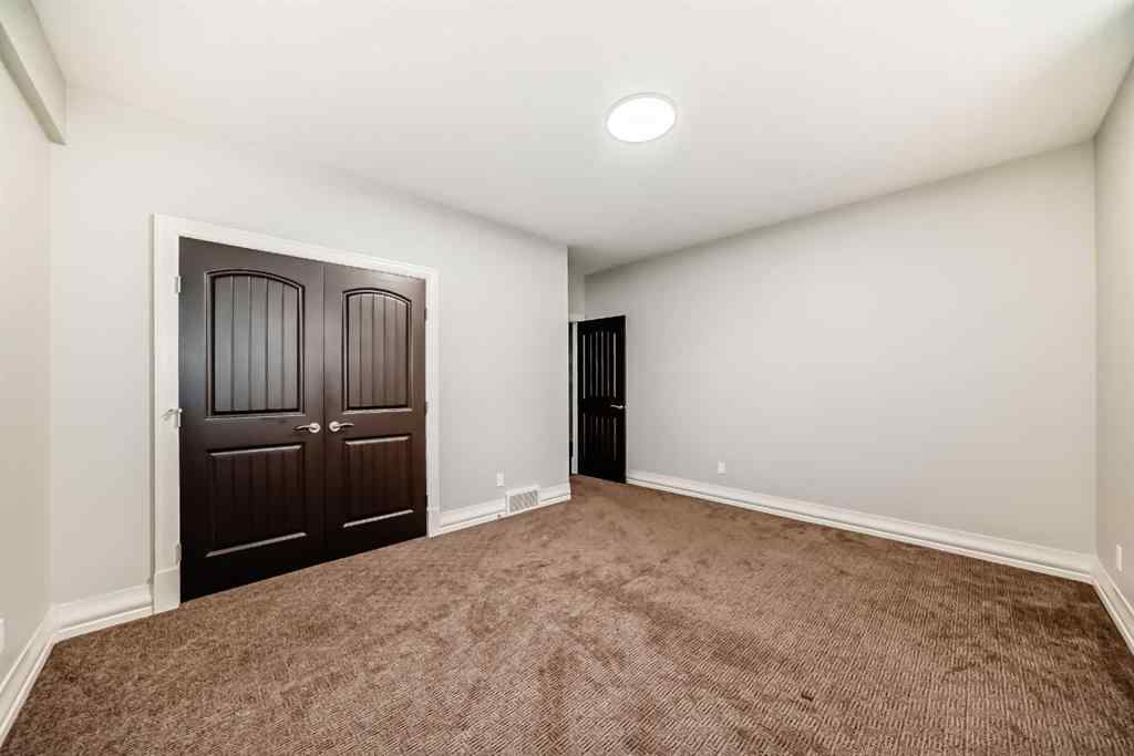 MLS® A2263135 - 19 Aspen Ridge Heath SW in Aspen Woods Calgary, Residential