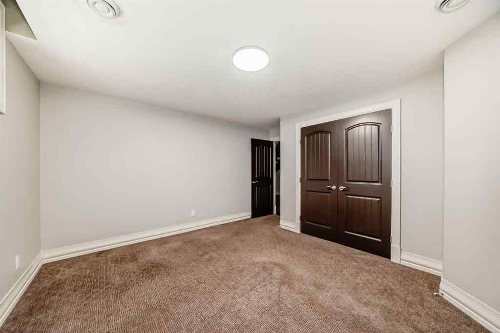 MLS® A2263135 - 19 Aspen Ridge Heath SW in Aspen Woods Calgary, Residential