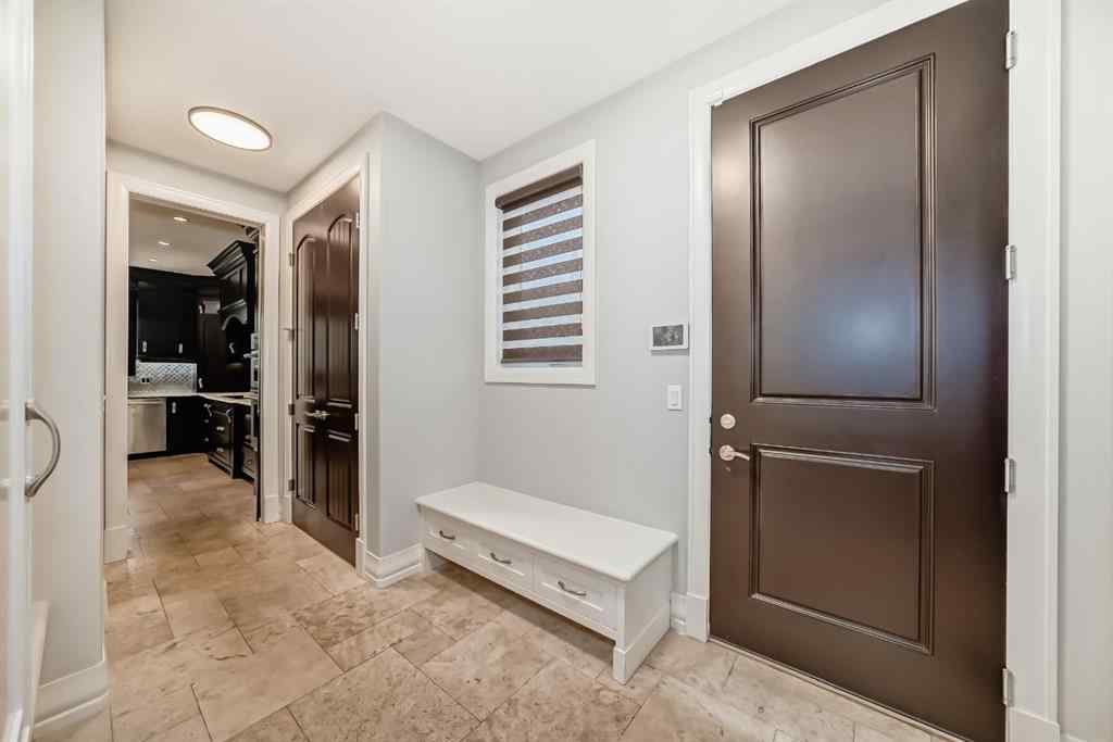 MLS® A2263135 - 19 Aspen Ridge Heath SW in Aspen Woods Calgary, Residential