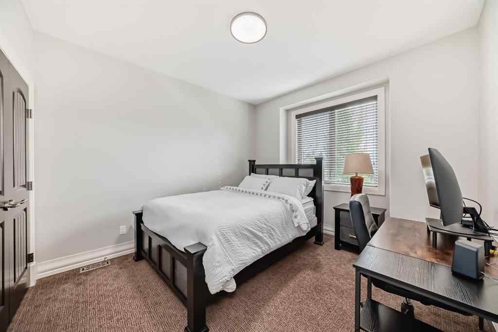 MLS® A2263135 - 19 Aspen Ridge Heath SW in Aspen Woods Calgary, Residential