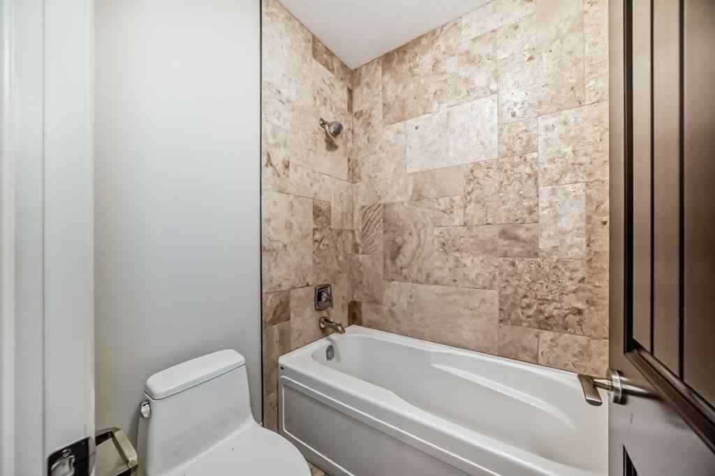 MLS® A2263135 - 19 Aspen Ridge Heath SW in Aspen Woods Calgary, Residential