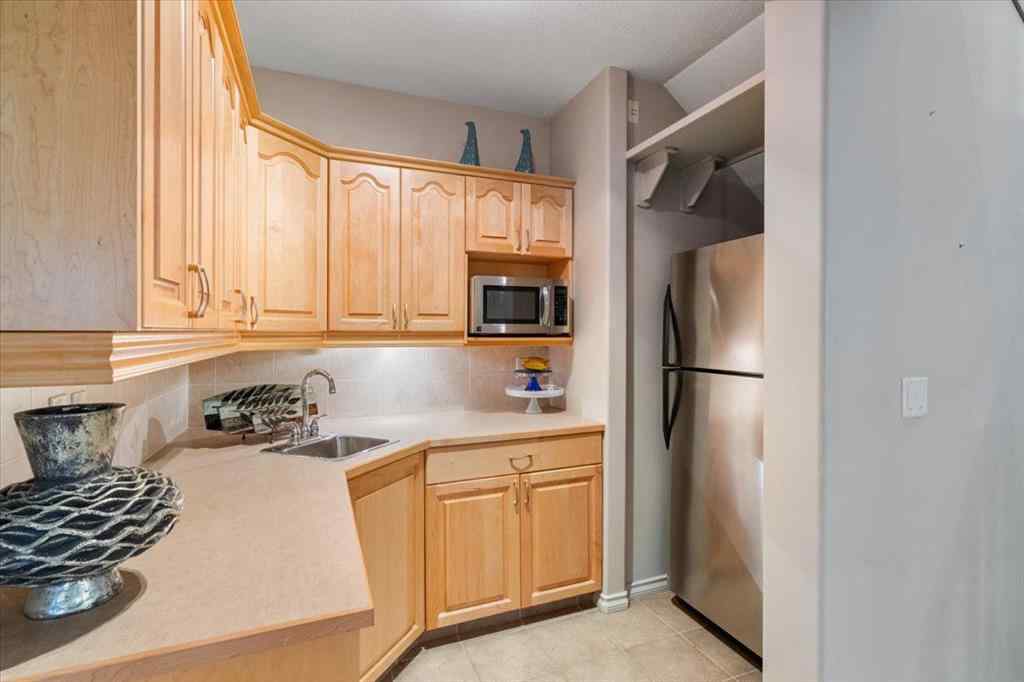 MLS® A2263141 - 11910 CYGNET Boulevard  in Crystal Lake Estates Grande Prairie, Residential