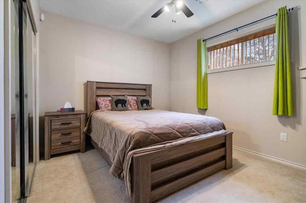 MLS® A2263141 - 11910 CYGNET Boulevard  in Crystal Lake Estates Grande Prairie, Residential