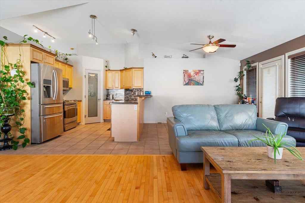 MLS® A2263141 - 11910 CYGNET Boulevard  in Crystal Lake Estates Grande Prairie, Residential