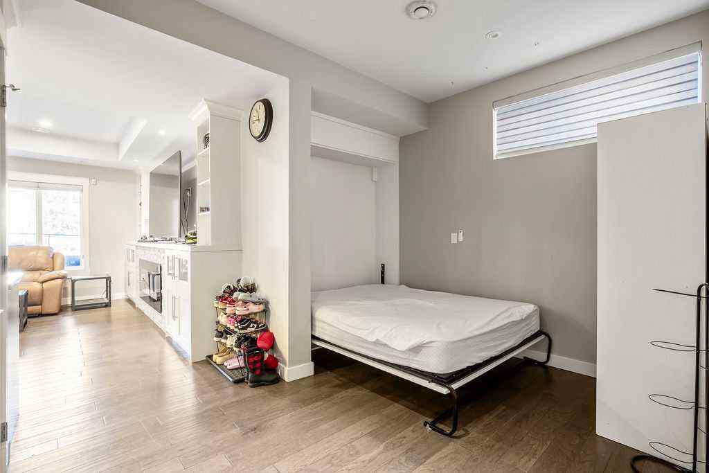 MLS® A2263145 - 137 Magenta Crescent  in Rainbow Falls Chestermere, Residential