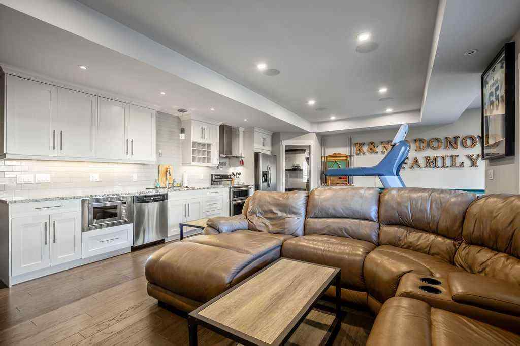 MLS® A2263145 - 137 Magenta Crescent  in Rainbow Falls Chestermere, Residential