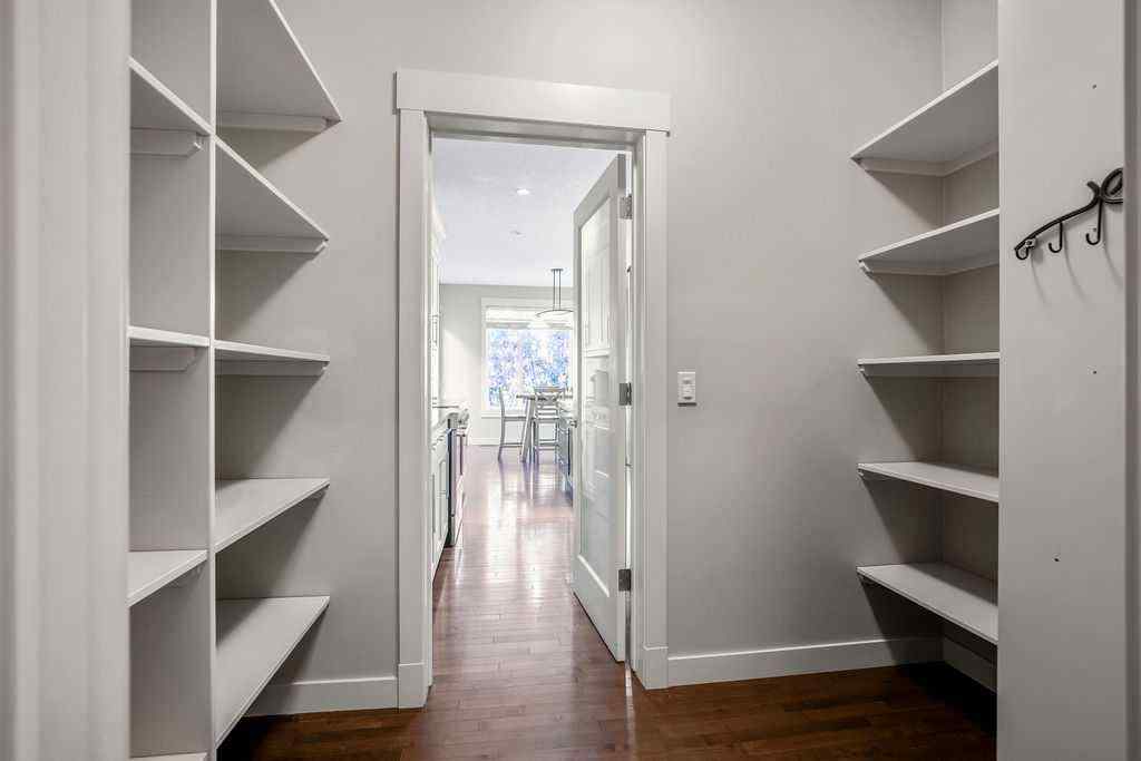 MLS® A2263145 - 137 Magenta Crescent  in Rainbow Falls Chestermere, Residential