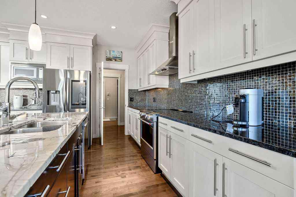 MLS® A2263145 - 137 Magenta Crescent  in Rainbow Falls Chestermere, Residential