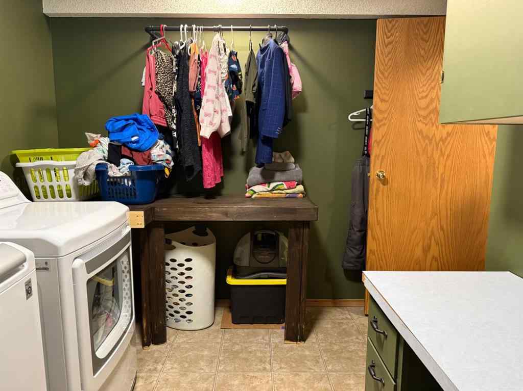 MLS® A2263146 - 1148 Newcastle Road   in Newcastle Drumheller, Residential