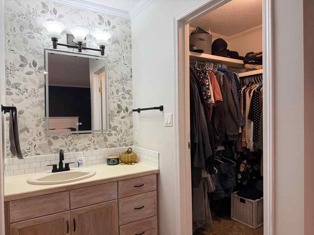 MLS® A2263146 - 1148 Newcastle Road   in Newcastle Drumheller, Residential