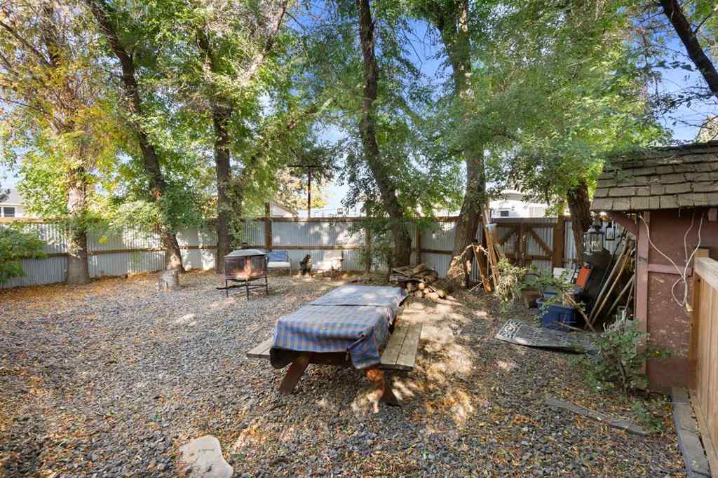 MLS® A2263148 - 8 Cypress Way SE in Southview-Park Meadows Medicine Hat, Residential