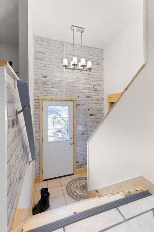 MLS® A2263148 - 8 Cypress Way SE in Southview-Park Meadows Medicine Hat, Residential