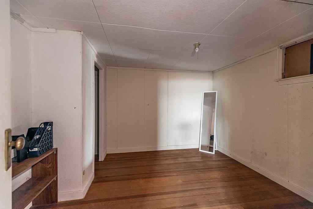 MLS&reg; # A2263150 - 738 8 Street SE in River Flats Medicine Hat, Residential Open Houses