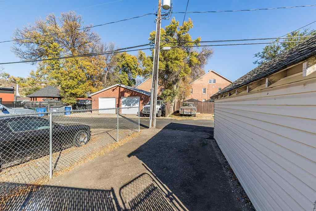 MLS&reg; # A2263150 - 738 8 Street SE in River Flats Medicine Hat, Residential Open Houses