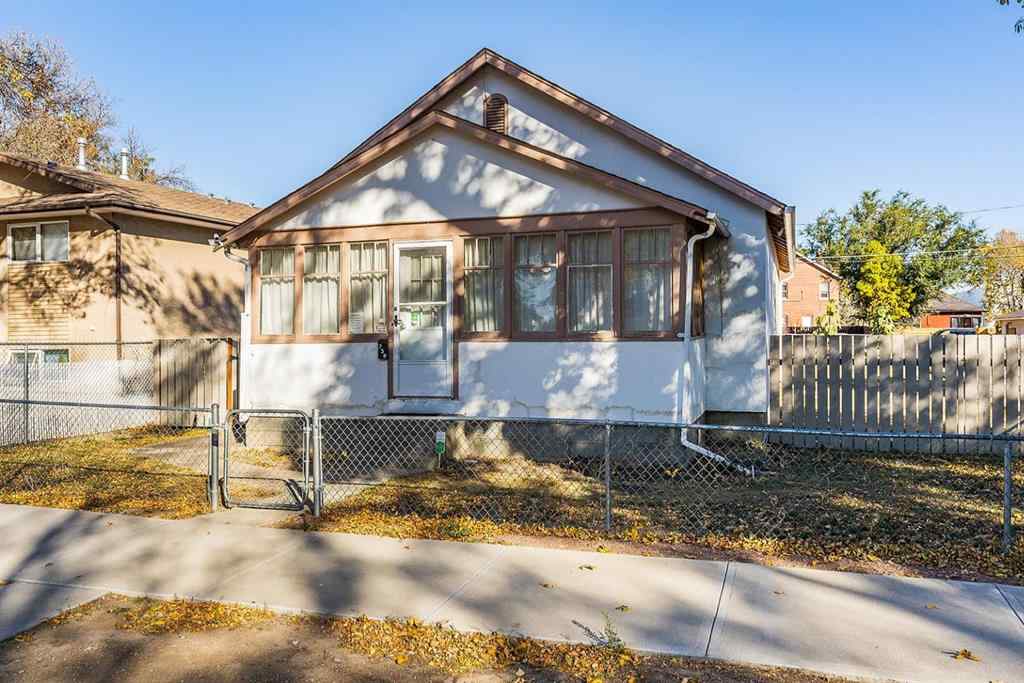 MLS&reg; # A2263150 - 738 8 Street SE in River Flats Medicine Hat, Residential Open Houses